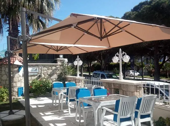 Aral Turkuaz 招待所